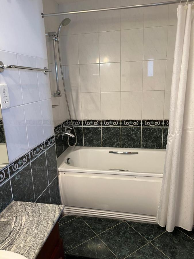 - Town Hall 2 3 Beds 3 Bath Spacious Apartment Colombo