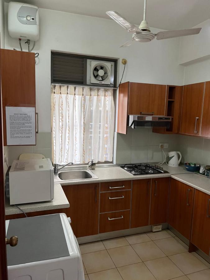 - Town Hall 2 3 Beds 3 Bath Spacious * Colombo