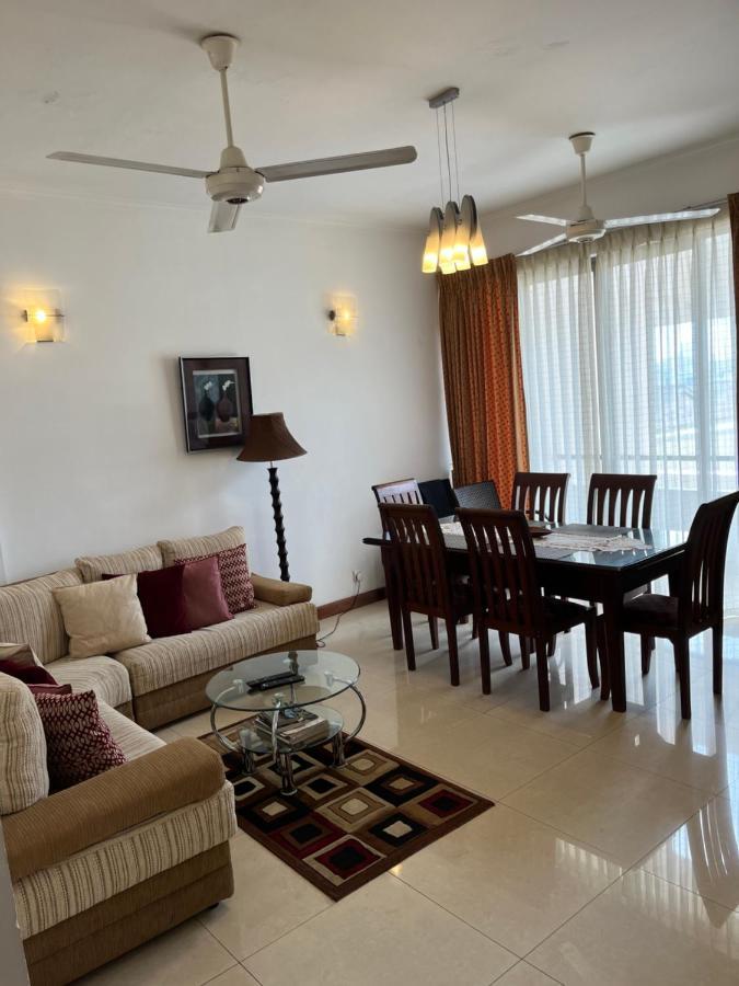 Apartment - Town Hall 2 3 Beds 3 Bath Spacious Colombo