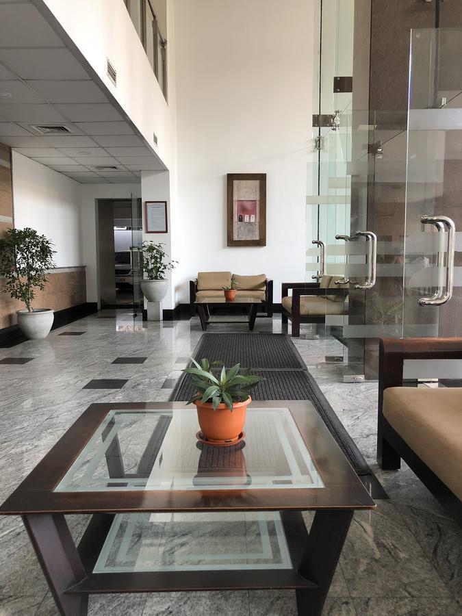 Apartment - Town Hall 2 3 Beds 3 Bath Spacious *