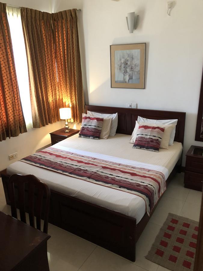 - Town Hall 2 3 Beds 3 Bath Spacious Colombo